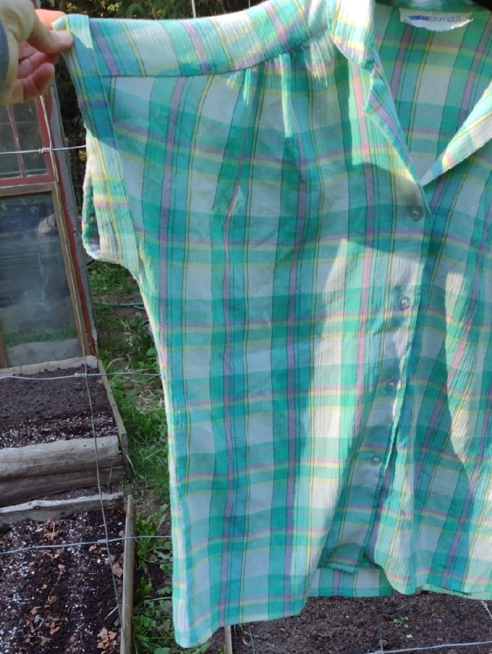 Vintage Mint Green Plaid Short-Sleeve Button-Up Shirt - Picture 3 of 6